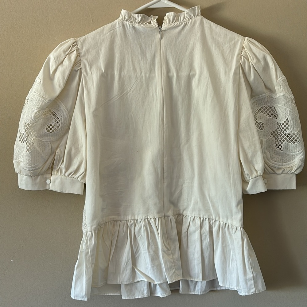 White Express Top - Picture 2 of 2